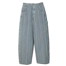 Load image into Gallery viewer, THE WASHED MONOGRAM OVERSIZED JEAN