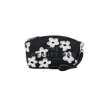 Load image into Gallery viewer, THE DAISY BEAUTY BAG