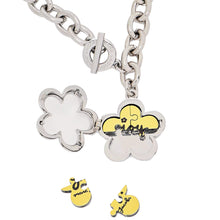 Load image into Gallery viewer, THE DAISY PUZZLE NECKLACE