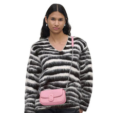 Load image into Gallery viewer, THE CLOVER SHOULDER BAG