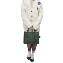 Load image into Gallery viewer, THE LEATHER MEDIUM TOTE BAG