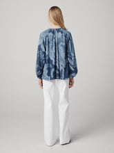 Load image into Gallery viewer, DVF	NICKY TOP DANCING ROSE GIANT TONAL