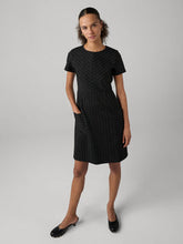 Load image into Gallery viewer, DVF	WILMA DRESS BLACK GROUND WITH DOT LINE