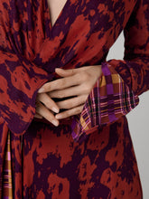 Load image into Gallery viewer, DVF	CARMEN DRESS STRATA CHECK MINI EMBER/TREE BARK MINI