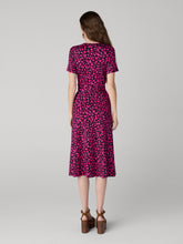 Load image into Gallery viewer, DVF	CHEYENNE DRESS LASER ROSE MINI INDIAN PINK