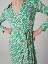 Load image into Gallery viewer, DVF	JEANNE WRAP DRESS	DESERT PALM MINI INDIAN GREEN