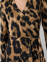 Load image into Gallery viewer, DVF	JEANNE WRAP DRESS	SNOW LEOPARD BIG TOBACCO