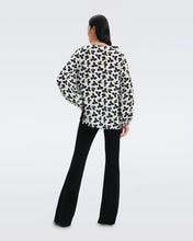 Load image into Gallery viewer, DVF NEW FREDDIE BLOUSE GRAPHIC FLOWER SM IVORY