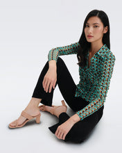Load image into Gallery viewer, DVF NATHANIEL TOP FLEURGEO SUMMER TURQUOISE