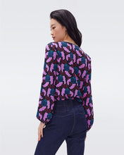 Load image into Gallery viewer, DVF	FREDDIE BLOUSE	AUTUMN BERRIES LG PINK ME