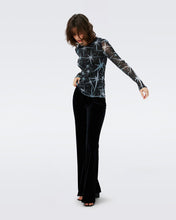 Load image into Gallery viewer, LOGAN METALLIC MESH TOP IN HUGE MAGIC STARS BLUE