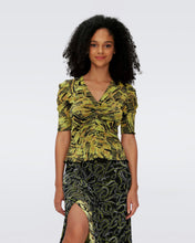 Load image into Gallery viewer, DVF	MELISSE REVERSIBLE TOP	RIBBON SNAKE MED/BAMBOO