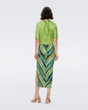 Load image into Gallery viewer, DVF	OLYMPIA TOP CHARTREUSE