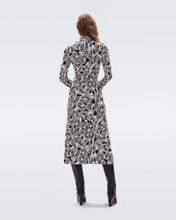 Load image into Gallery viewer, DVF	MARQUISE DRESS	HEART OCEAN LG