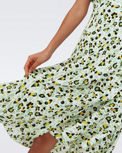 Load image into Gallery viewer, DVF	CECELIA DRESS DITZY ANIMAL