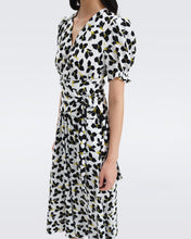 Load image into Gallery viewer, DVF	SAMMIE DRESS  GRAPHIC FLOWER SM IVORY