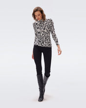 Load image into Gallery viewer, DVF	DOHA TOP HEART OCEAN LG