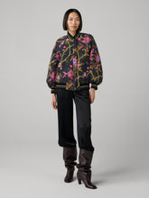Load image into Gallery viewer, DVF	SALMA REVERSIBLE JACKET VENICE GEO MOSS/SERENISSIMA BLACK