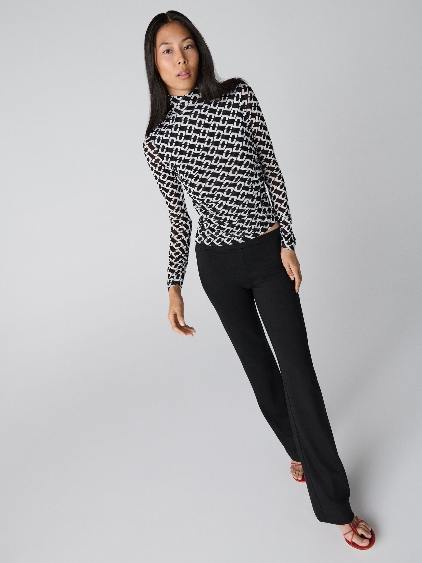 DVF	LOGAN TOP CHAIN LINK MEDIUM BLACK