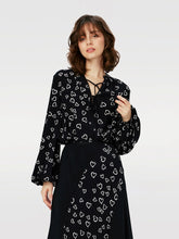 Load image into Gallery viewer, DVF	GINNY TWO BLOUSE	SMALL HEARTS BLACK