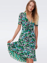 Load image into Gallery viewer, DVF	KOREN REVERSIBLE DRESS FLOWER BED/ARTA GEO GREEN