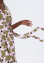 Load image into Gallery viewer, DVF	ELOISE MAXI DRESS OLIVE LEAVES LAVENDA PINK
