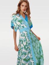 Load image into Gallery viewer, DVF	SOFIE DRESS	SEA TREES SEA HOLLY GREEN