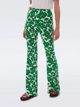 Load image into Gallery viewer, DVF BROOKLYN PANTS FLORA NOCTURNA GREEN